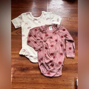 Set of 2 Kate Quinn Bodysuits Sunshine and Rainbows